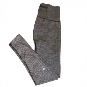Lululemon Women’s “Ready To Run Tight” Leggings Size 6 - Lunar Rock / Black EUC